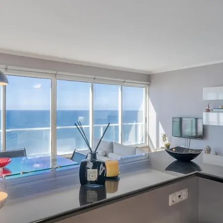 Appartement Charming On The Beach